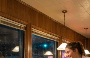 Working a low-wage shift, a kind waitress secretly fed four hungry orphans who had nowhere else to turn. Years passed, and she completely forgot her good deed—until those same four children returned to her diner with a gift that changed her life forever.
